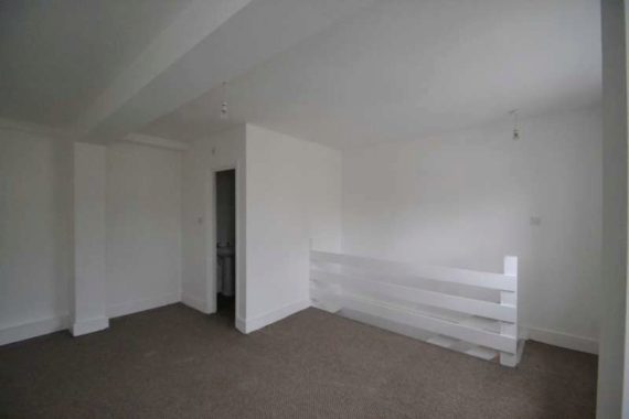 1 bedroom Flat for s...